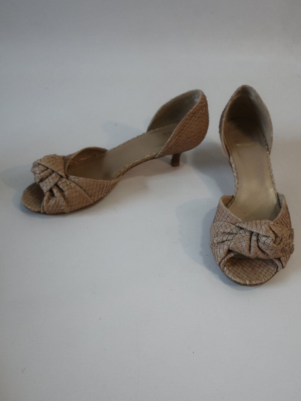Womens Stuart Weitzman Tan Snakeskin Embossed Leather Knot Kitten Heels 7.5